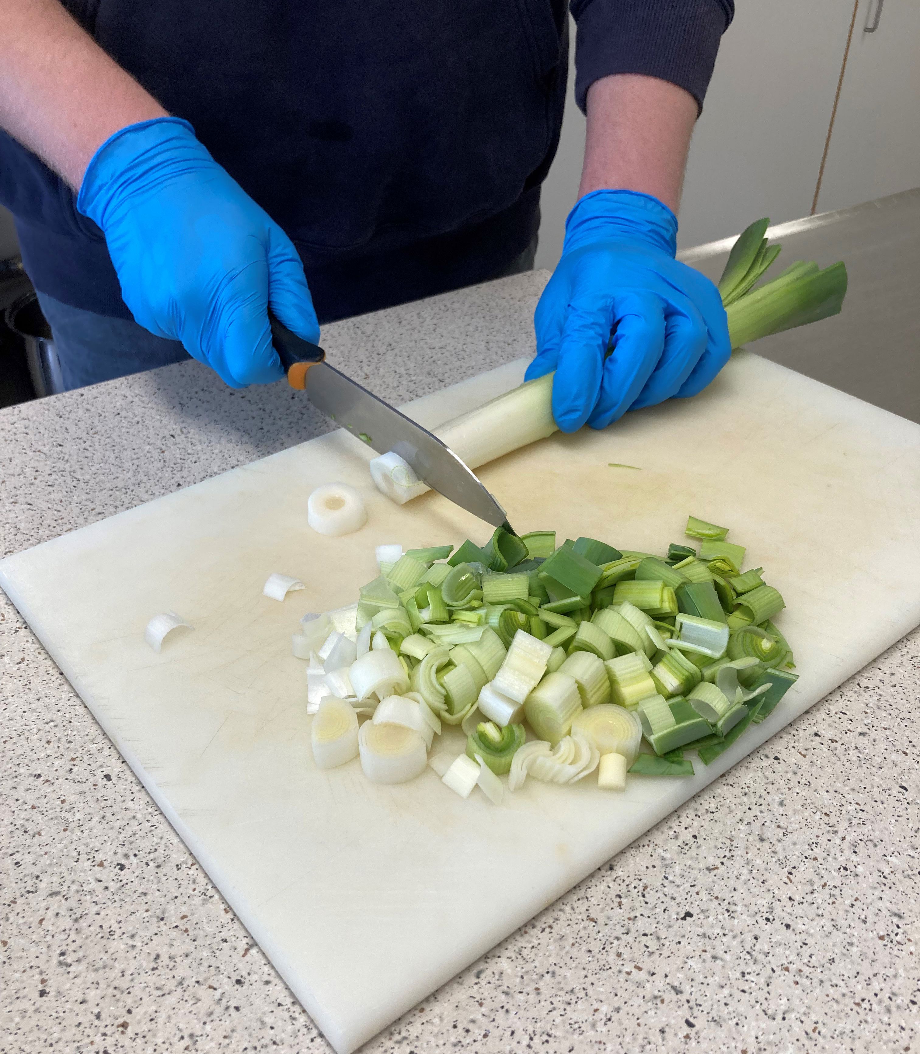 Der bliver skåret flere porrer.